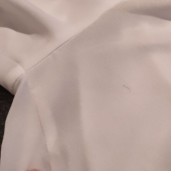 CQ BY CQ Floaty White Blouse Hi-Lo Cut Out S - Picture 7 of 8